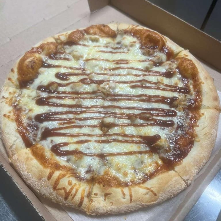 Delicious BBQ Chicken Pizza